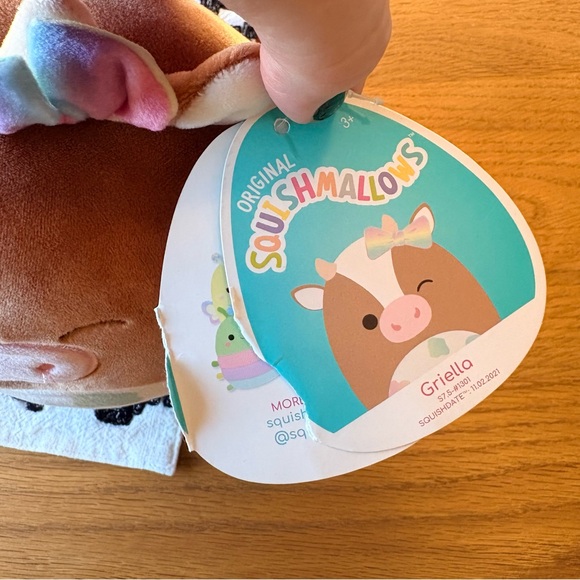 Squishmallows 2021 Griella Amal plush cow stuffed animal toy - Picture 2 of 6